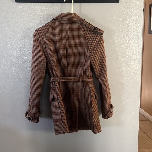 Zara small coat - Picture 2 of 3